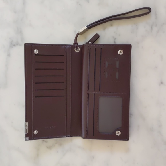 NWOT. Multi Layers Brown Clutche/Wristlet/Wallet. - Picture 2 of 4